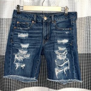 American Eagle distressed Bermuda shorts